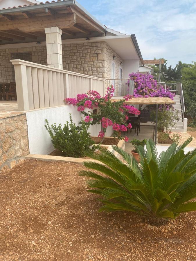 Apartment Casa Fortuna Sveta Nedelja (Hvar)